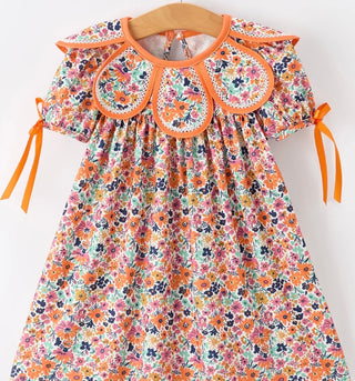 Beautiful Floral Scalloped Collar Sister Set