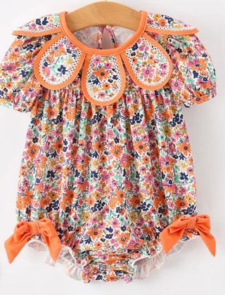 Beautiful Floral Scalloped Collar Sister Set