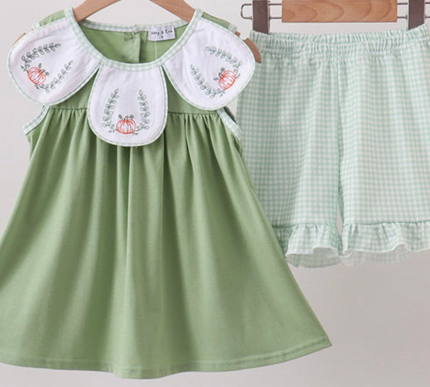Embroidered Pumpkin Petal Collar Sister Set